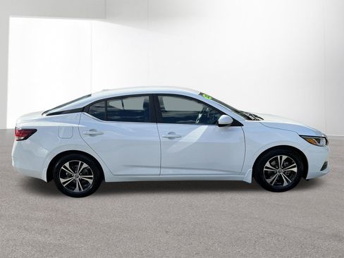 Used 2022 Nissan Sentra SV FWD image 2