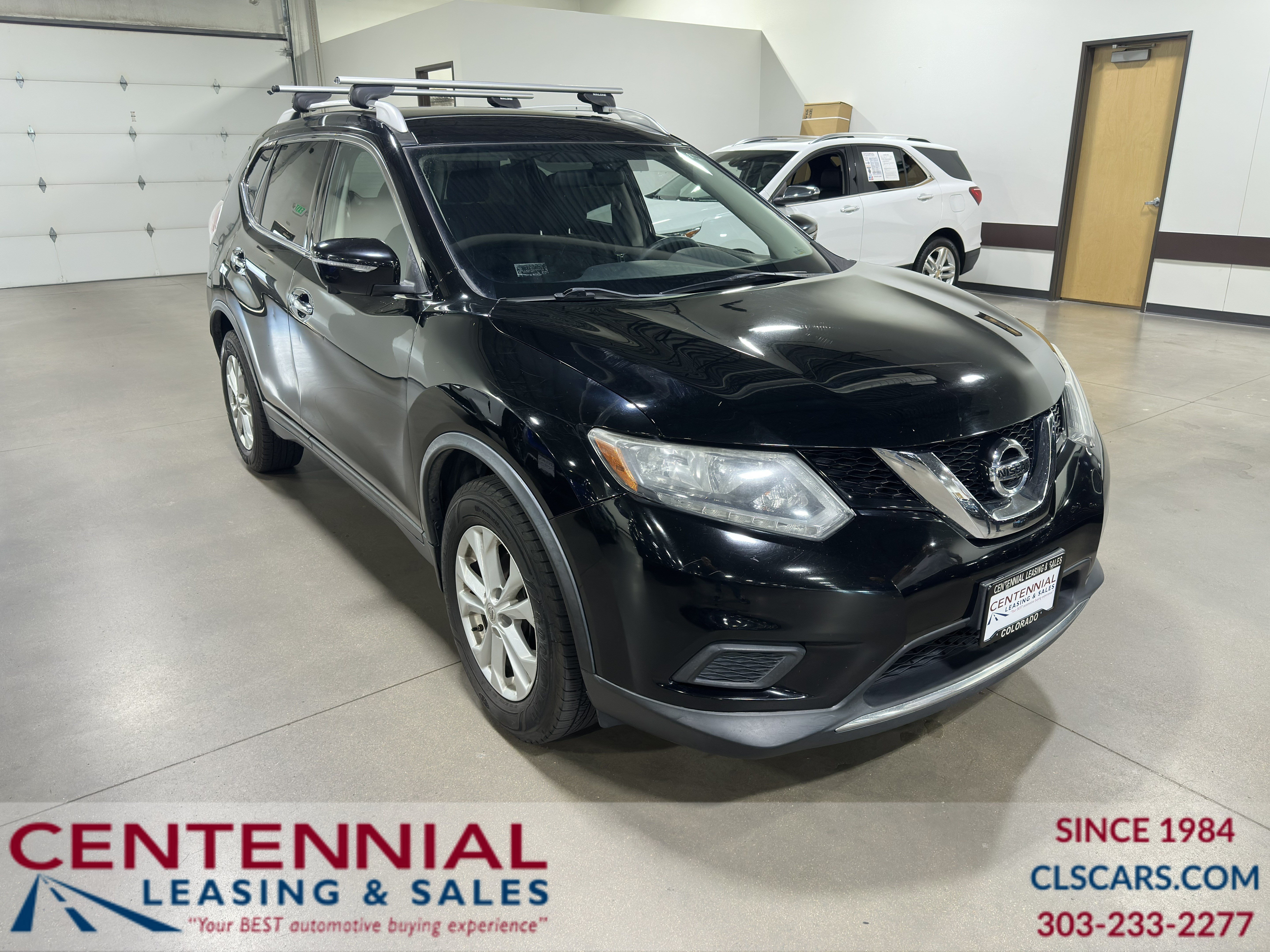 Used 2015 Nissan Rogue SV w/ SV Premium Package AWD/4WD image 1