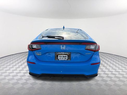Used 2023 Honda Civic Sport image 6