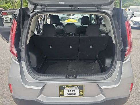 Used 2025 Kia Soul LX w/ LX Technology Package image 20