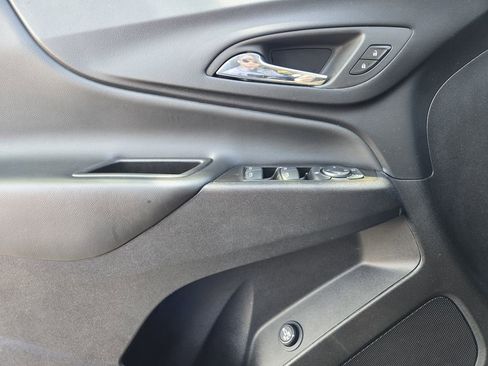 Used 2024 Chevrolet Equinox LT AWD/4WD image 15