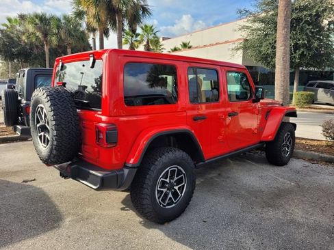 Used 2026 Jeep Wrangler Unlimited Rubicon AWD/4WD image 14