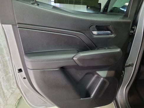 Used 2023 Chevrolet Colorado LT w/ LT Convenience Package III image 47