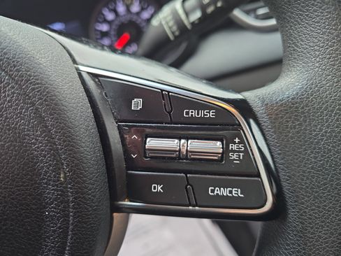 Used 2020 Kia Sportage LX image 18