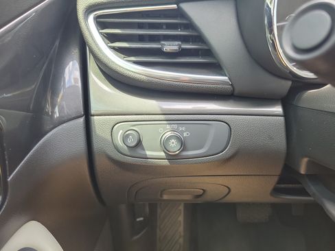 Used 2018 Buick Encore Preferred FWD image 21