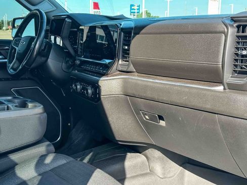 Used 2022 Chevrolet Silverado 1500 RST AWD/4WD image 21