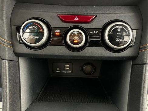 Used 2023 Subaru Crosstrek 2.5i Limited AWD/4WD image 28