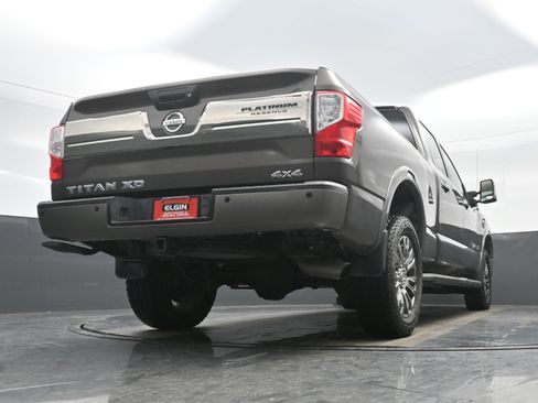 Used 2017 Nissan Titan Platinum Reserve image 30