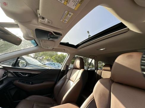 Certified 2022 Subaru Outback Touring AWD/4WD image 22