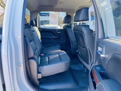 Used 2015 GMC Sierra 2500 SLE w/ SLE Preferred Package image 11