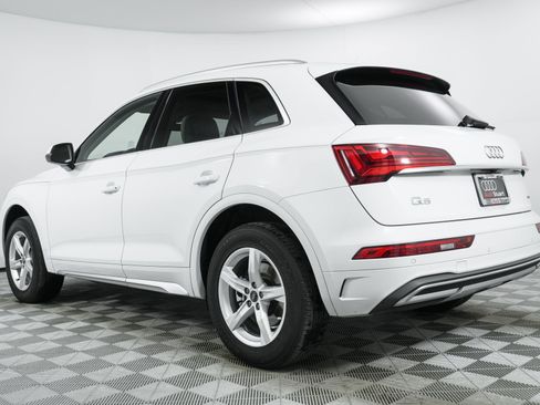 Certified 2023 Audi Q5 2.0T Premium w/ Convenience Package image 5