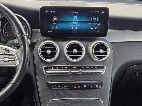 Used 2020 Mercedes-Benz GLC 300 image 16