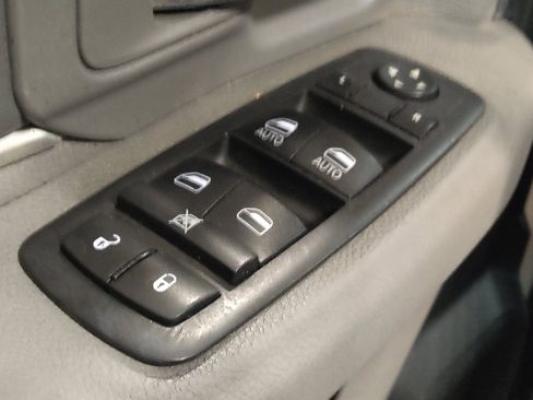 Used 2017 RAM 1500 Classic SLT image 27