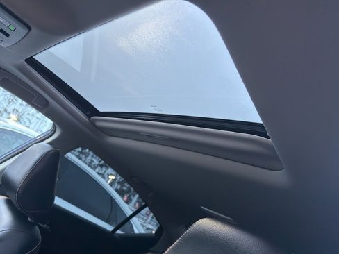 Used 2024 Nissan Altima 2.5 SR w/ SR Premium Package image 16