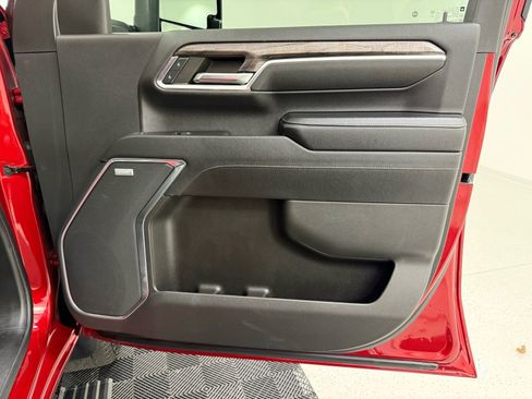 Used 2024 Chevrolet Silverado 2500 LTZ w/ LTZ Plus Package image 32