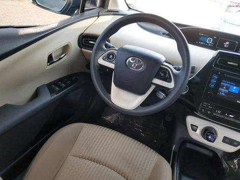 Used 2017 Toyota Prius Two image 8