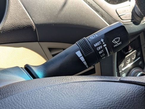 Used 2013 Hyundai Elantra GLS image 19