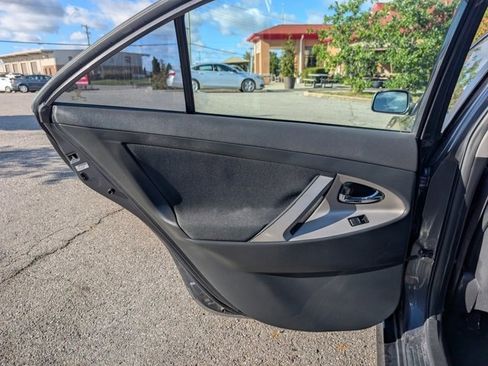 Used 2009 Toyota Camry CE image 15