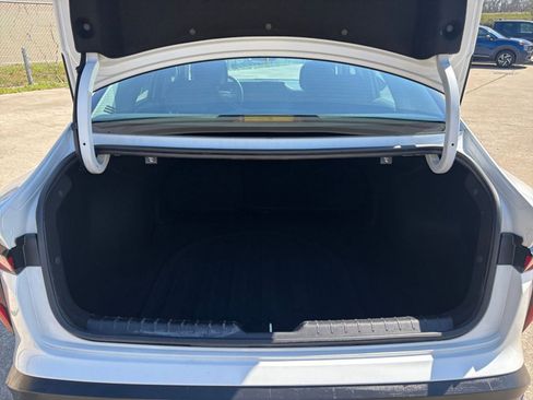 Used 2025 Kia K4 LXS image 30