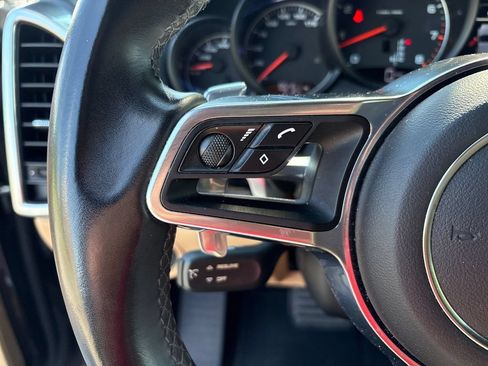 Used 2016 Porsche Cayenne AWD/4WD image 16