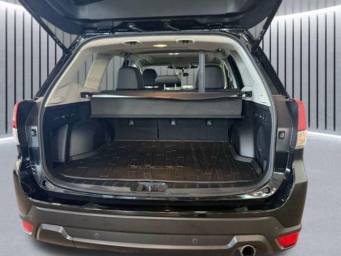 Used 2022 Subaru Forester Limited AWD/4WD image 9