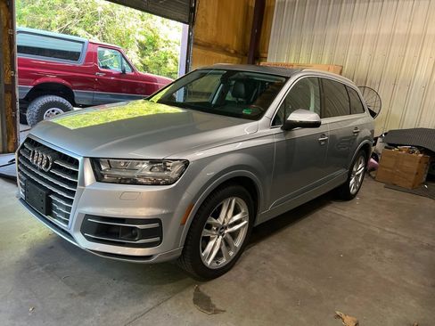 Used 2018 Audi Q7 3.0T Prestige AWD/4WD image 1
