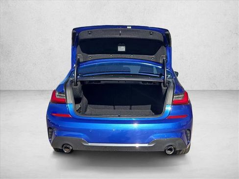 Used 2021 BMW 330i Sedan w/ M Sport Package image 6