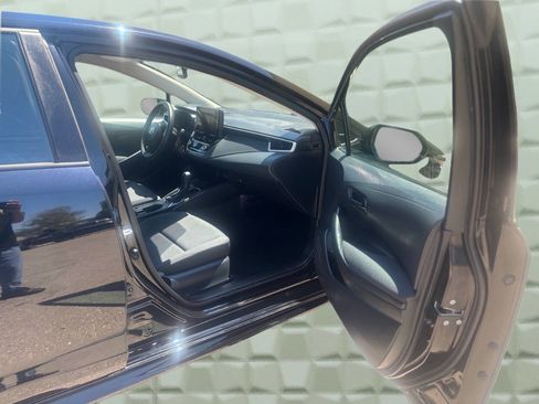 Used 2025 Toyota Corolla LE image 14