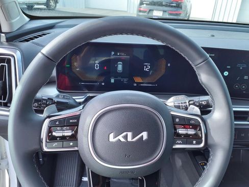 Used 2025 Kia Sorento EX w/ EX Panoramic Sunroof Package image 19