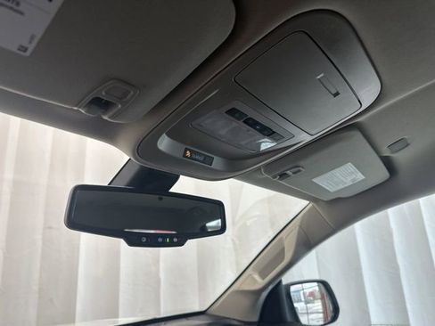 Used 2022 GMC Canyon AT4 image 4