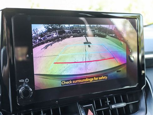 Used 2025 Toyota Corolla Cross AWD Hybrid w/ Moonroof Package image 26
