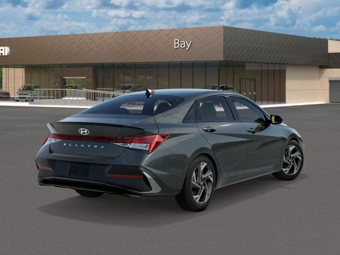New 2026 Hyundai Elantra SEL Sport image 4