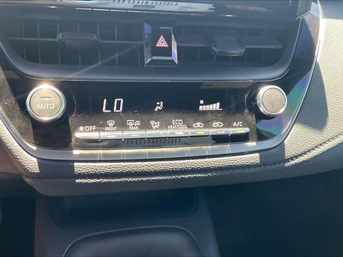 Used 2023 Toyota Corolla SE FWD image 31