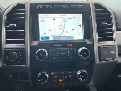 Used 2021 Ford F250 Platinum w/ FX4 Off-Road Package image 24