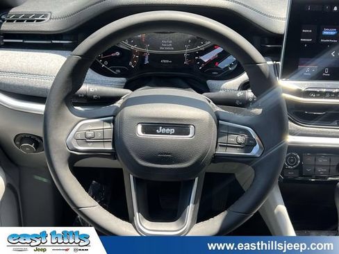 Certified 2024 Jeep Compass Latitude AWD/4WD image 19
