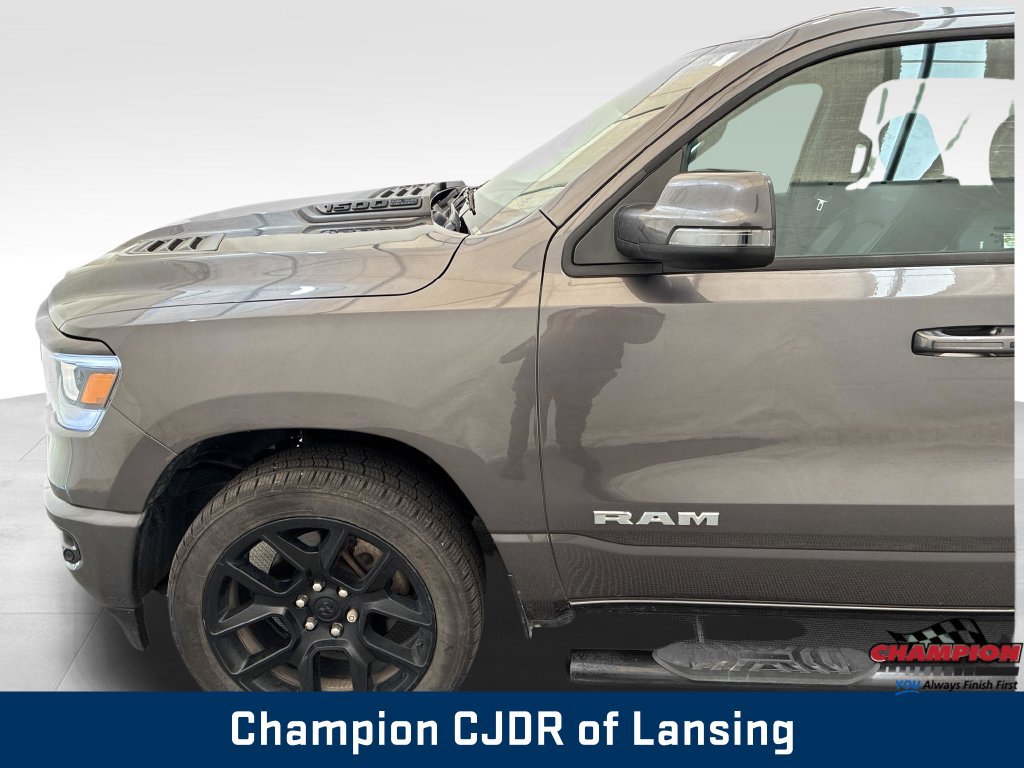 Used 2023 RAM 1500 Laramie AWD/4WD image 3