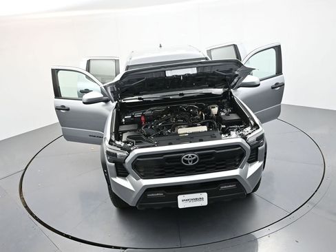 Used 2024 Toyota Tacoma TRD Off-Road AWD/4WD image 36