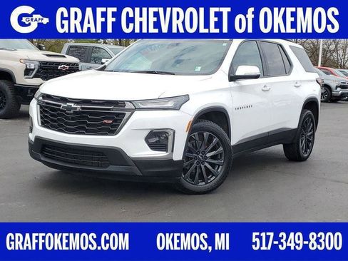 Used 2023 Chevrolet Traverse RS w/ LPO, Floor Liner Package FWD image 1
