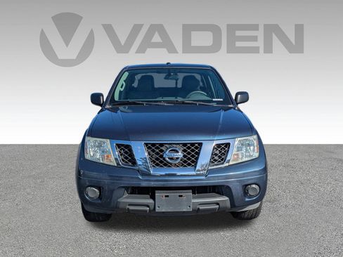 Used 2015 Nissan Frontier SV image 26
