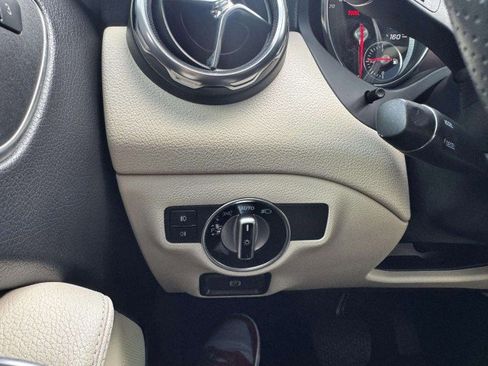 Used 2020 Mercedes-Benz GLA 250 image 25