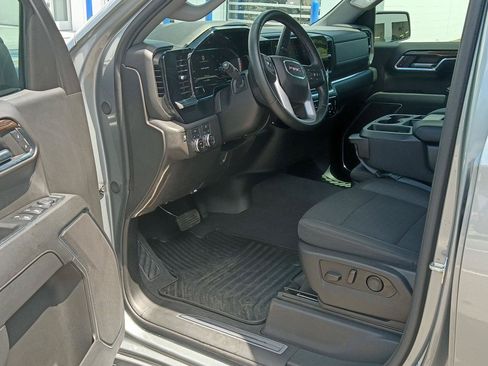 Used 2024 GMC Sierra 1500 Elevation AWD/4WD image 17