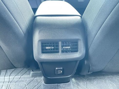 Used 2024 Chevrolet Equinox LT w/ LPO, Floor Liner Package FWD image 20