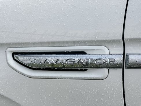 Used 2020 Lincoln Navigator L Reserve image 29