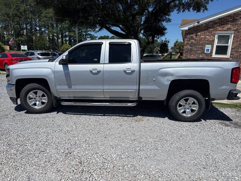 Used 2017 Chevrolet Silverado 1500 LT w/ All Star Edition RWD image 9