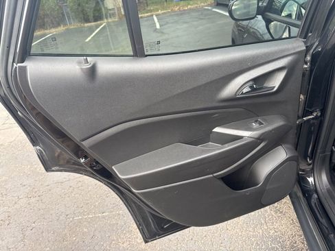 Used 2024 Chevrolet Trax RS w/ Driver Confidence Package image 37