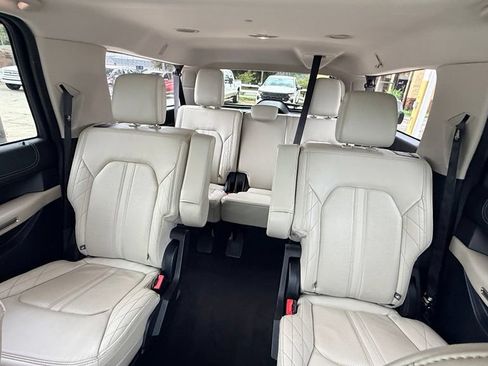Used 2021 Ford Expedition Max Platinum RWD image 9