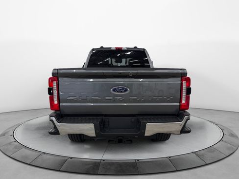 Used 2024 Ford F250 Lariat w/ FX4 Off-Road Package AWD/4WD image 6
