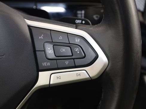 Used 2025 Volkswagen Atlas Cross Sport SEL Premium R-Line AWD/4WD image 35