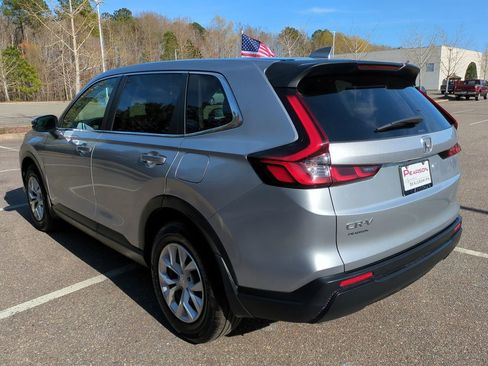 Used 2026 Honda CR-V LX image 6