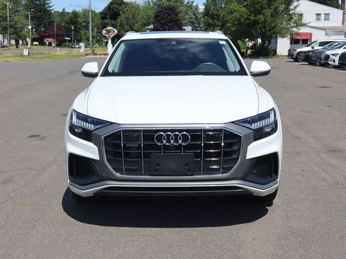 Used 2023 Audi Q8 Premium Plus w/ Premium Plus Package AWD/4WD image 2